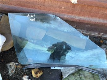 Renault 21 Sağ Ön Kapı Camı