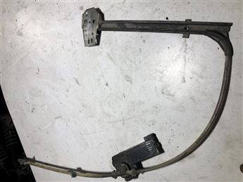 Renault 21 Sol Arka Kapı Cam Krikosu