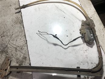 Renault 9-11 Elektrikli Sağ Ön Kapı Cam Krikosu 0130821046 Bosch