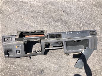 Renault 9-11 Göğüslük