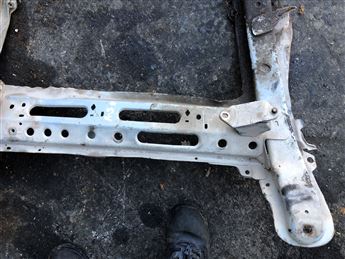 Renault 9-11 Motor Beşiği Travers