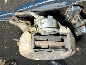 Renault 9-11 Sağ Ön Fren Kaliperi