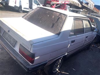Renault 9 Kesme Arka Kasa
