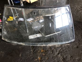 Renault 9 Ön Cam