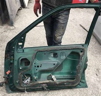 Renault Clio 1 1994-1997 HB Sağ Ön Kapı