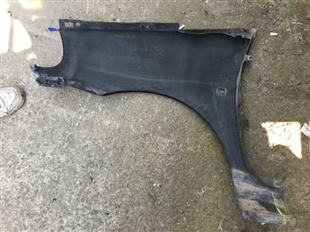 Renault Clio 2 1998-2005 Sağ Ön Çamurluk