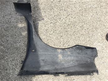 Renault Clio 2 1998-2005 Sağ Ön Çamurluk