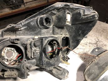 Renault Clio 3 Sol Ön Far