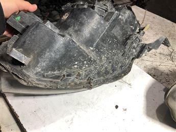 Renault Clio 3 Sol Ön Far