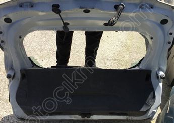 Renault Clio 4 Çıkma Bagaj Kapağı