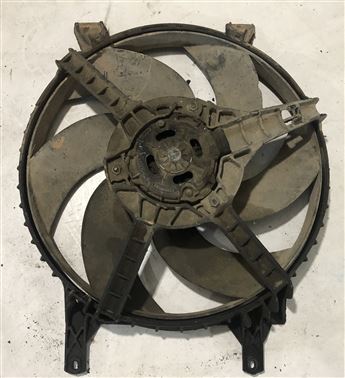 Renault Clio Çıkma Radyatör Fan Motoru