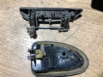 Renault Clio II (Tek Kapı) Sağ Kapı İç-Dış Açma Kolu