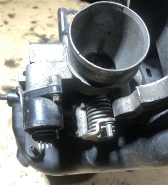 Renault Clio ll Kangoo 1.4-1.6 8V Gaz Kelebeği