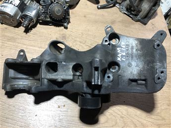 Renault Clio Megane Kangoo Laguna Dacia 1.6 (K4M) Alternatör Bağlantı Ayağı 820032567