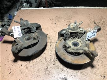 Renault Express 1.9 1994-2000 Sağ Ön Taşıyıcı Disk Porya