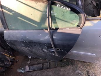 Renault Fluence Sol Arka Kapı  (Kapı kilidi satıld