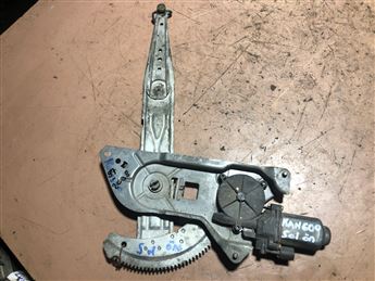 Renault Kangoo 1997-08 Sol Ön Kapı Cam Krikosu