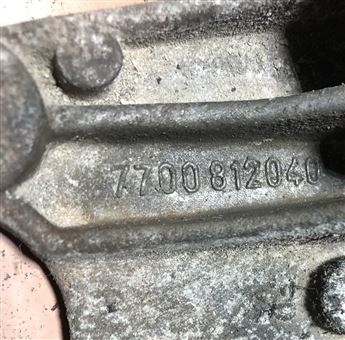 Renault Kangoo Express 1.9 D Sol Motor Kulağı 7700812040