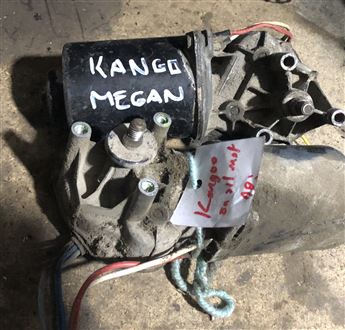 Renault Kangoo Ön Cam Silecek Motoru 235 50 102