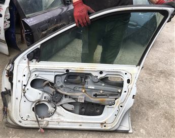 Renault Laguna 1 1994-2001 Çıkma Sağ Ön Kapı