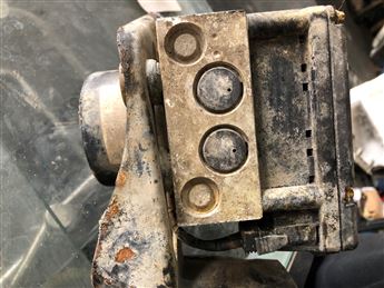 Renault Laguna 1 ABS Pompası