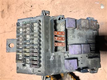 Renault Laguna 1 Sigorta BSİ Kutusu (7703297506-S1)