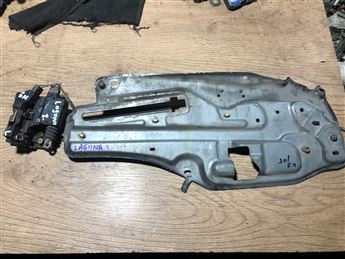 Renault Laguna 1994-2002 Sol Ön Kapı Kilidi - Bağlantı Sacı
