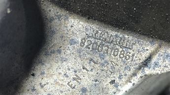 Renault Laguna 2 Sağ Motor Kulağı 8200310861