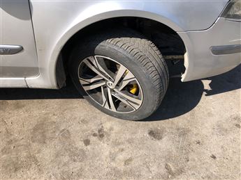 Renault Laguna II 1.6 2001-2007 Sağ Ön Taşıyıcı Fren Kaliperi