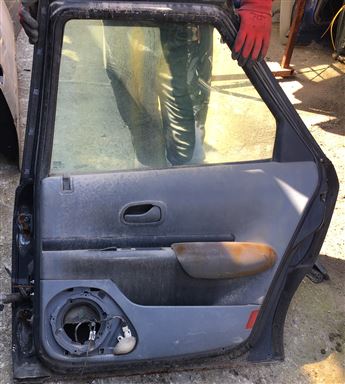Renault Safrane Sağ Arka Kapı