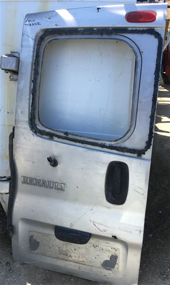 Renault Trafic (Sol Kanat) Arka Cam Silecek Motoru