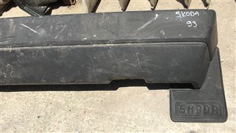 Skoda 1993 Arka Tampon