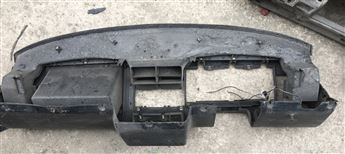 Skoda 1993 Göğüslük Torpido