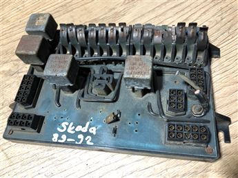 Skoda Favorit 1989-92 Eski Tip Sigorta Kutusu Panosu Kutusu