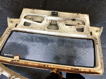 Skoda Favorit Bagaj Kapağı (2)