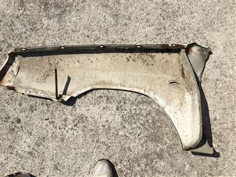 Skoda Favorit Sağ Ön Çamurluk