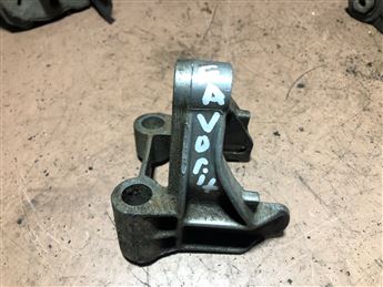 Skoda Favorit Şanzıman Takozu Bağlantı Braketi