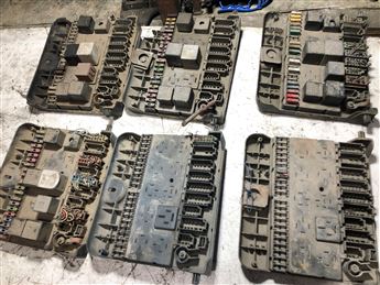 Skoda Felicia Pic Up Sigorta Panosu Kutusu (3)