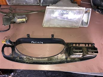 Skoda Felicia Pickup Gösterge Paneli Çerçevesi