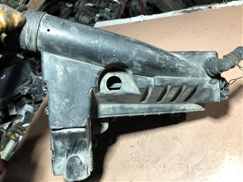 Skoda Superb Seat Leon 1.6-1.9 Tdı Hava Filtre Kutusu 3C0129607BD