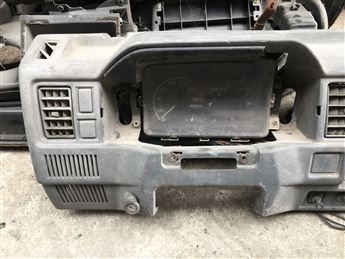 Suzuki Carry 1985-1998 Göğüslük Torpido