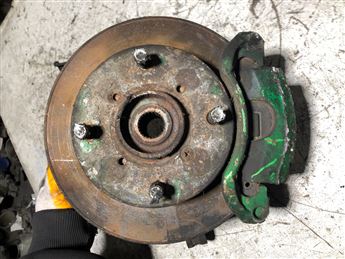 Suzuki Swift 1998-2001 Sol Ön Fren Kaliperi