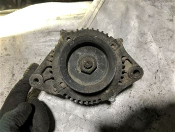 Suzuki Swift Çıkma Şarj Dinamosu