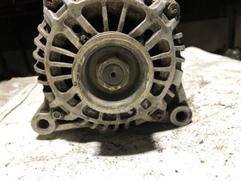 Peugeot 206 207 307 407 Partner 2002-2010 (9640088080 Mitsubishi) Çıkma Şarj Dinamosu