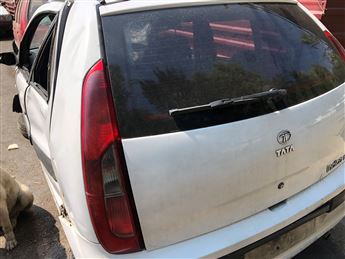 Tata İndica 1.4 Bagaj Sol İç Stop