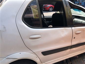 Tata İndigo İndica 2005-2011 Çıkma Sağ Arka Kapı