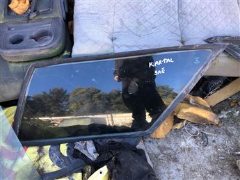 Tofaş Kartal Arka Kelebek Camı