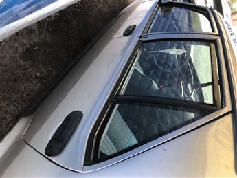 Tofaş Şahin Doğan Kartal (1999-2003) Sol Ön Kapı (Menekşe Menteşe)