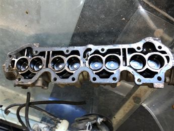 Tofaş SLX Çıkma Eksantrik Mili ve Eksantrik Muhafazası--2