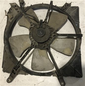 Toyota Carina Çıkma Radyatör Fan Motoru